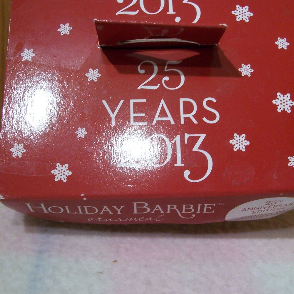 2013 Holiday Barbie Christmas Ornament - Picture 4 of 5